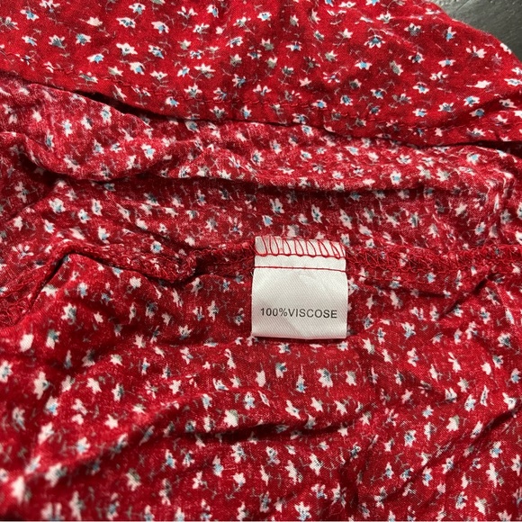 Brandy Melville Caley Off Shoulder Red Ditsy Floral Mini Dress - Picture 6 of 6